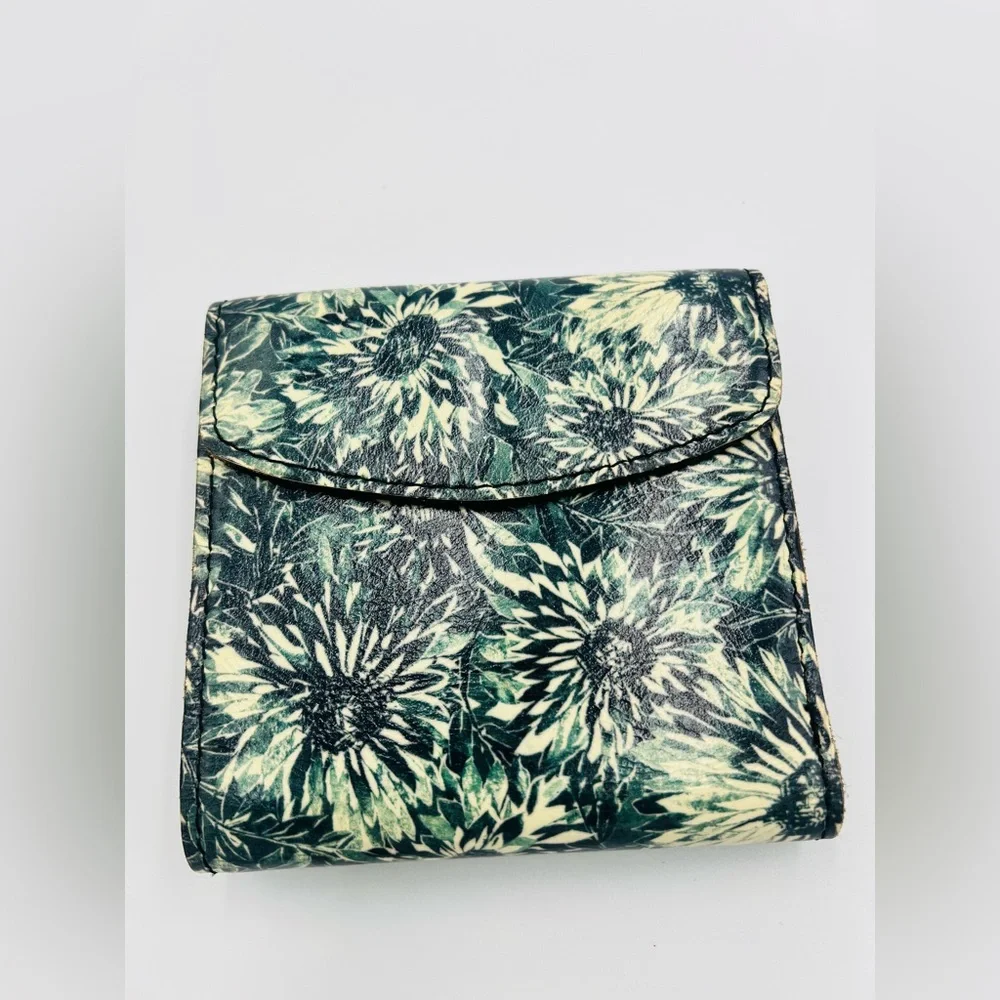 Patricia Nash Compact Wallet